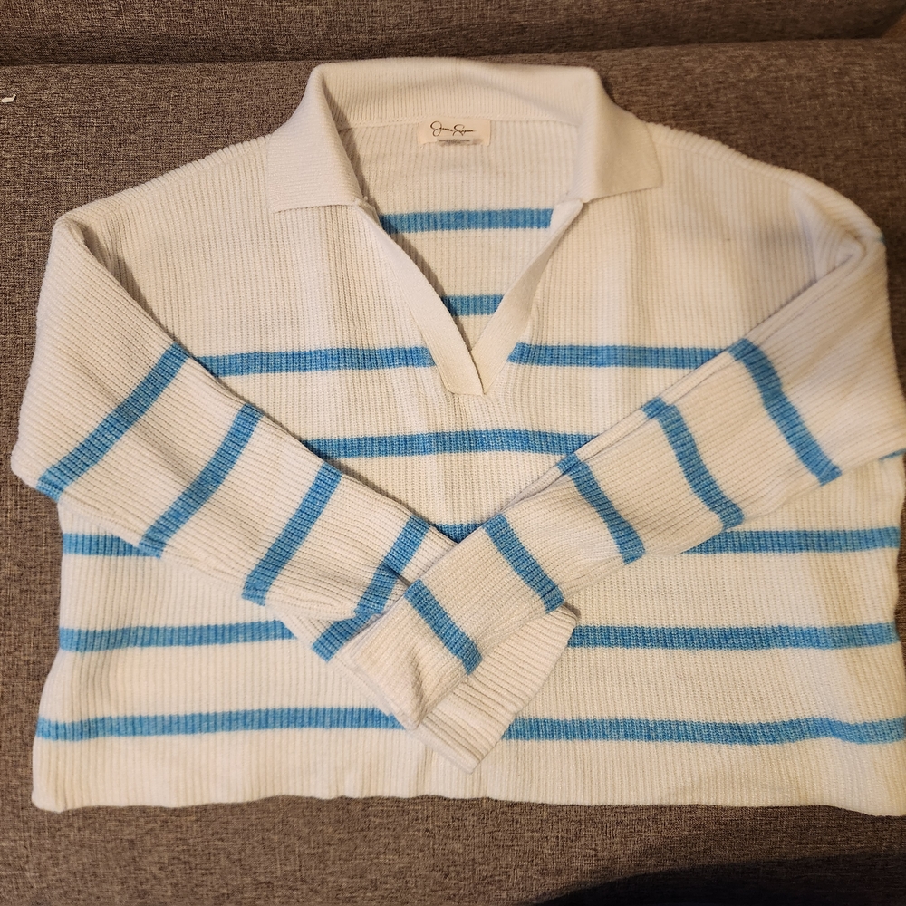 Striped Sweater in White and Blue